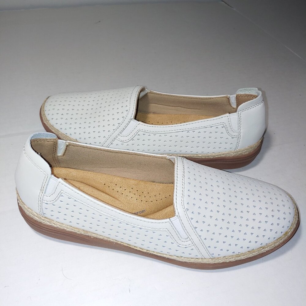 Clarks Collection Ultimate Comfort Perforated Leather Loafers Flats Size 8.5 New - Picture 7 of 7